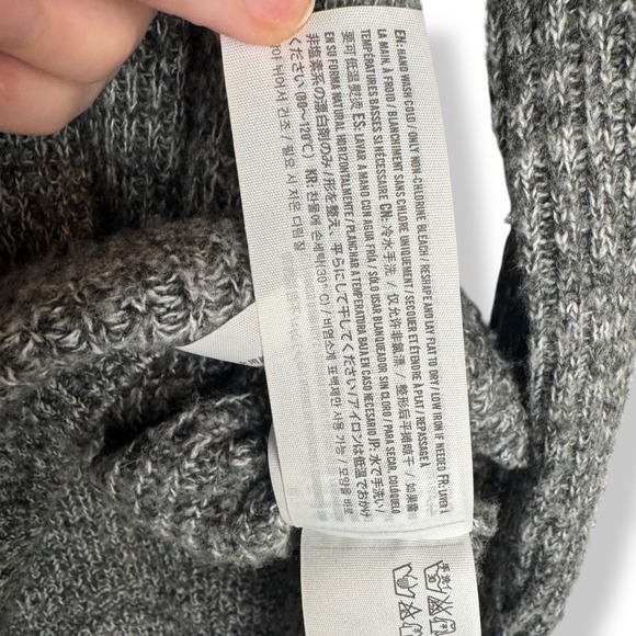 Abercrombie & Fitch Wool Blend Sweater Womens Size XS Small Gray Preppy Cozy - Picture 5 of 12